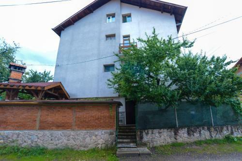 Hostal Topuzovi Guest House
