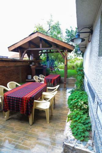 Hostal Topuzovi Guest House
