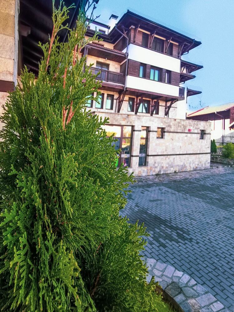 Trinity Bansko Spa Hotel