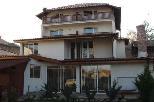 Hostal Zasheva Kushta Guesthouse