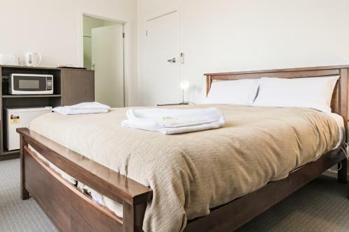 Somerset Hotel