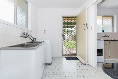 Pet Friendly Cutie - Bonham St, Bongaree