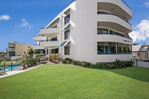 Views, Pool, Air Conditioning - Karoonda Sands Welsby Pde, Bongaree