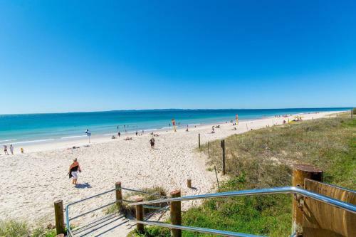 Views, Pool, Air Conditioning - Karoonda Sands Welsby Pde, Bongaree