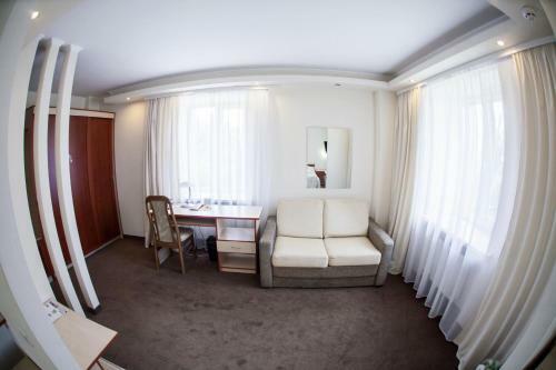 Druzhba Hotel