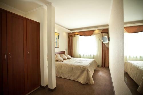 Druzhba Hotel