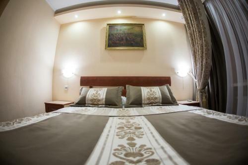Druzhba Hotel