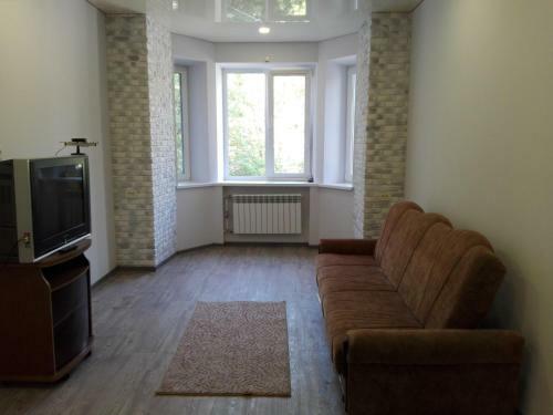 Apartment On Kryvorizhstal Street 35