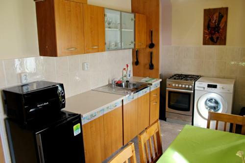 Hostal Restaurace A Penzion Golf Jested