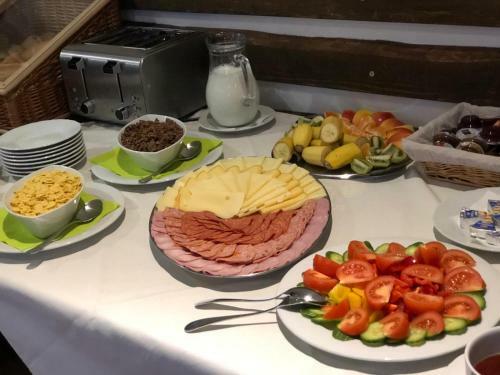 Hostal Restaurace A Penzion Golf Jested