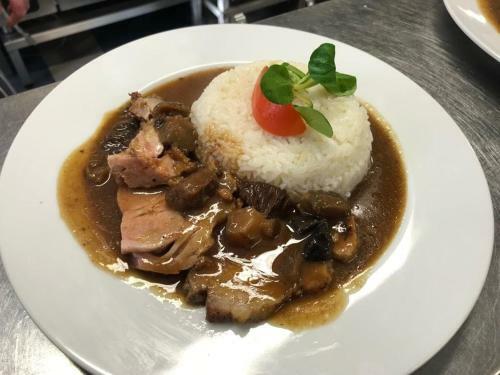 Hostal Restaurace A Penzion Golf Jested