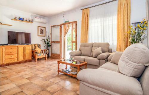 Three-bedroom Holiday Home In Rute
