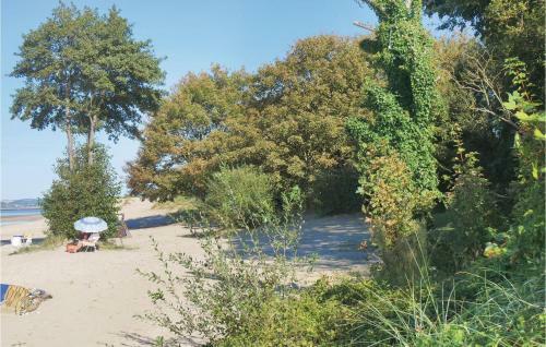 Two-bedroom Holiday Home In Berville Sur Mer