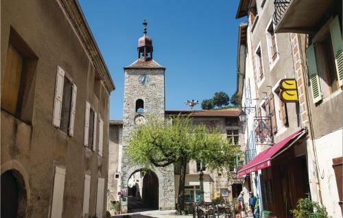 Four-bedroom Holiday Home In Chatillon En Diois
