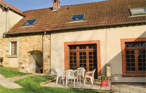 Three-bedroom Holiday Home In Jaulgonne