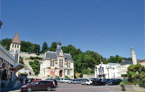 Three-bedroom Holiday Home In Jaulgonne