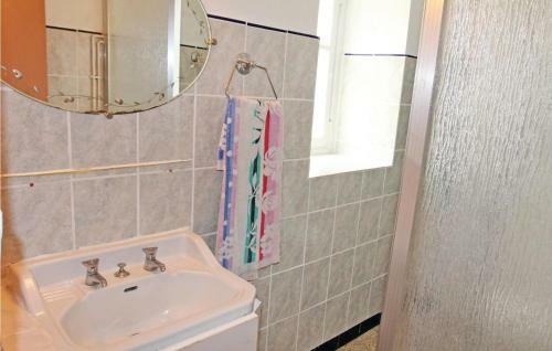 Two-bedroom Holiday Home In Jaujac