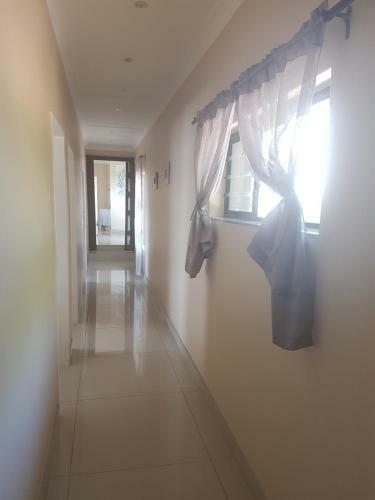 Hostal 6 On Capella Guesthouse