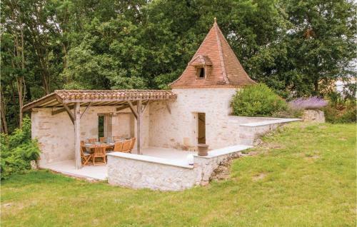 Five-bedroom Holiday Home In Sembas