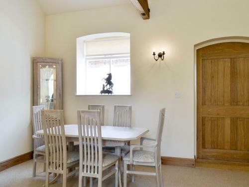 Binbrook House Mews