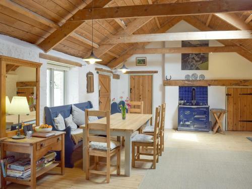 Valley View Barn