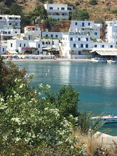 Oasis Hotel Loutro