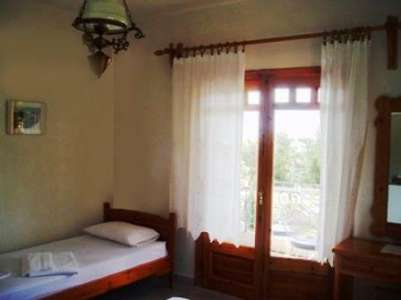 Pantheon Studios & Apartments