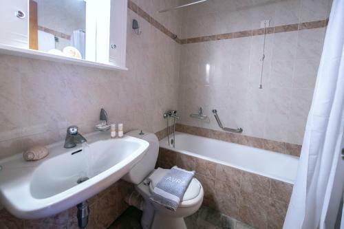 Avra Hotel