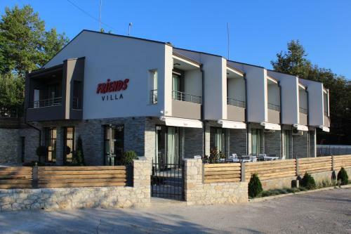 Hostal Friends Villa
