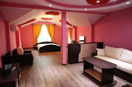 Meatsa Hotel