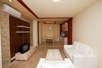 Apartments In Green Life Beach Resort