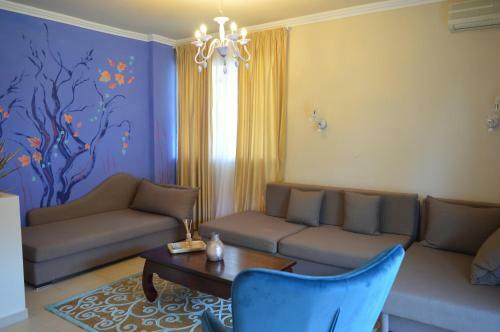 Leonidas Studio Apartments