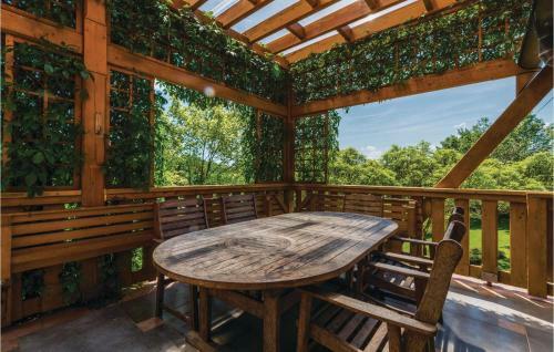 Two-bedroom Holiday Home In Varazdin