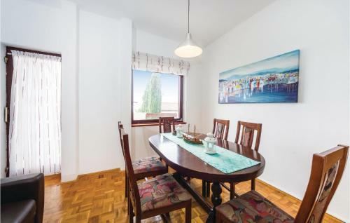 Two-bedroom Apartment In Sv.petar