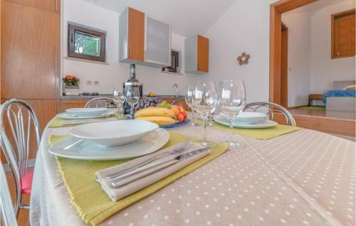 One-bedroom Apartment In Kolan