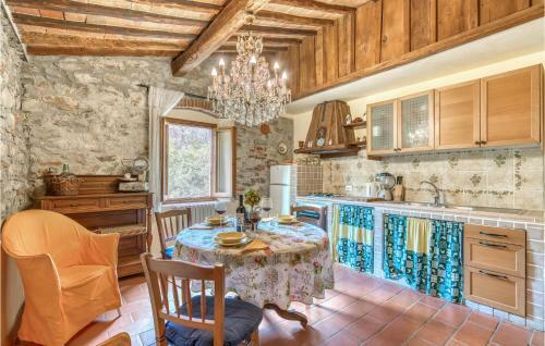 Holiday Home Villa Il Giaggiolo 06