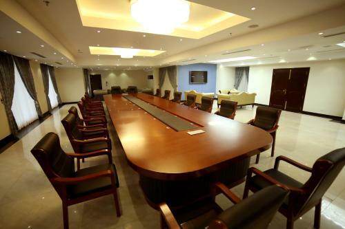 The Grand Mountain Hotel Matale