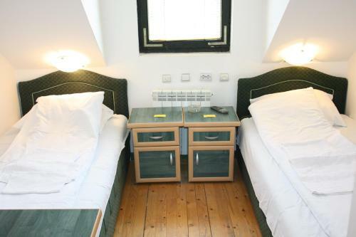 Hostal Guesthouse Kraljica
