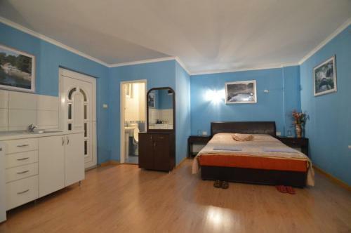 Hotel 24 Jul