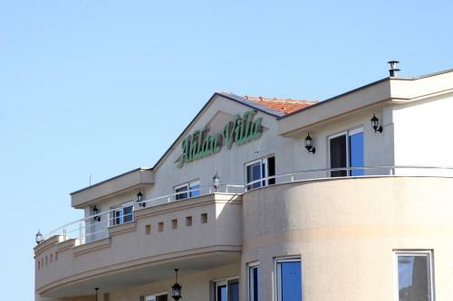 Bed & Breakfast Ahlan Villa