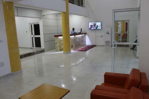 Roses Regency Hotel And Suites