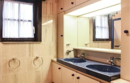 Four-bedroom Holiday Home In Groede