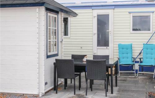 Two-bedroom Holiday Home In Renesse