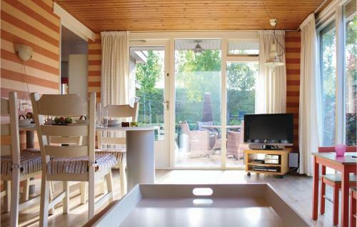 Two-bedroom Holiday Home In Wolphaartsdijk