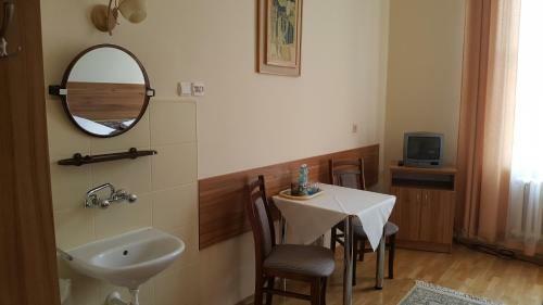 Hotel Stary Dom Zdrojowy