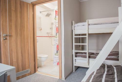 Hostal B&m Guesthouse