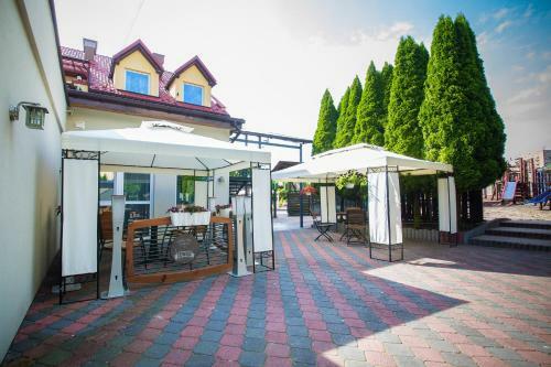Hostal B&m Guesthouse