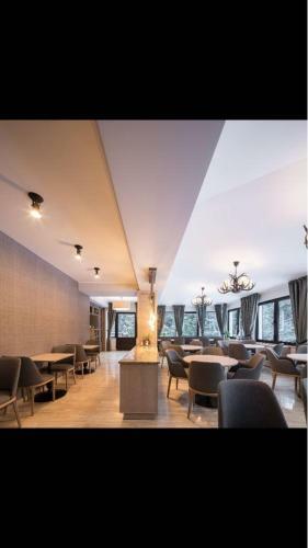 Hostal Chalet Alpina