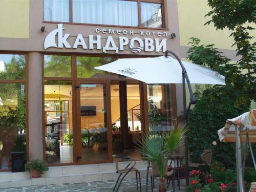 Kandrovi Hotel