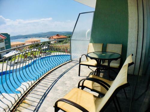Apartments In Gardenia Complex